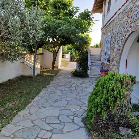 Bella Vista * Néa Meságkala